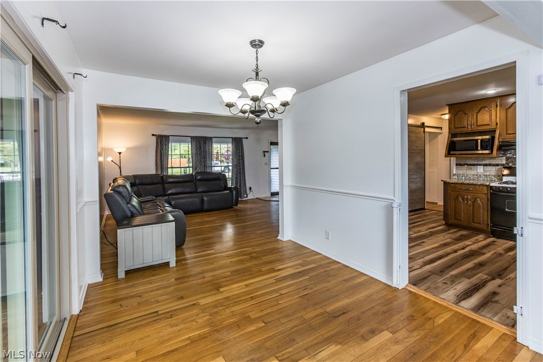 537 Eric Drive Tallmadge OH 44278