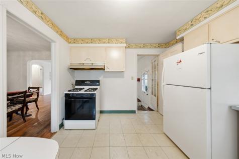 4284 W 204th Street Fairview Park OH 44126