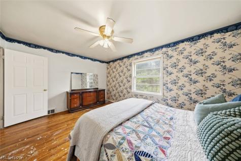 4284 W 204th Street Fairview Park OH 44126