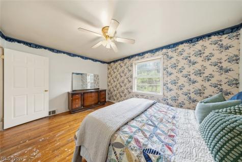 4284 W 204th Street Fairview Park OH 44126