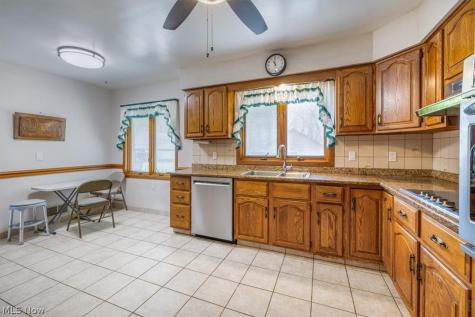 5855 W Ridgewood Drive Parma OH 44129