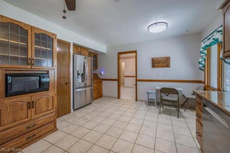 5855 W Ridgewood Drive Parma OH 44129