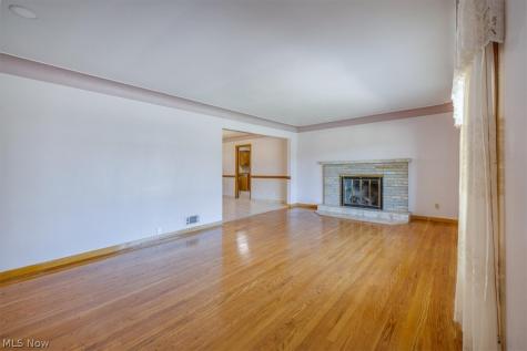 5855 W Ridgewood Drive Parma OH 44129