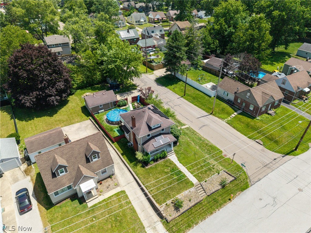 33 Pfeiffer Avenue Akron OH 44312