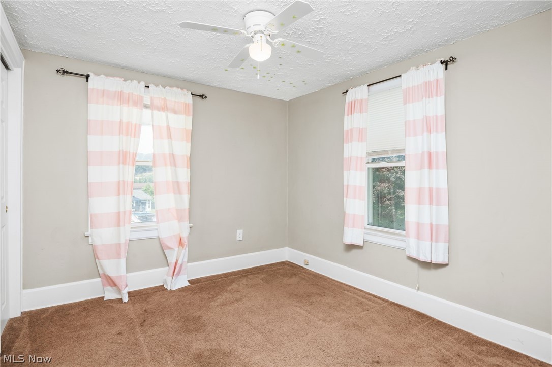 33 Pfeiffer Avenue Akron OH 44312