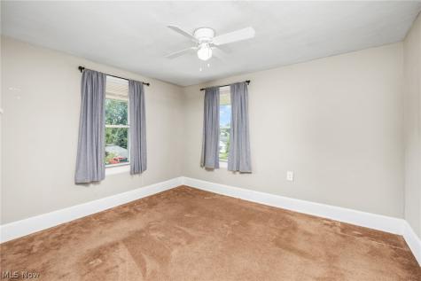 33 Pfeiffer Avenue Akron OH 44312