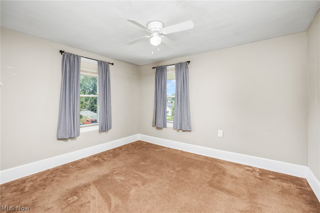 33 Pfeiffer Avenue Akron OH 44312