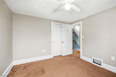 33 Pfeiffer Avenue Akron OH 44312