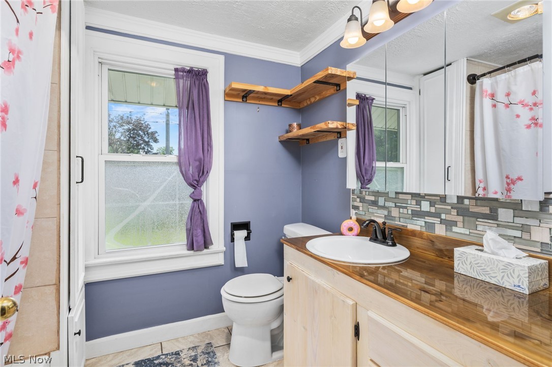 33 Pfeiffer Avenue Akron OH 44312