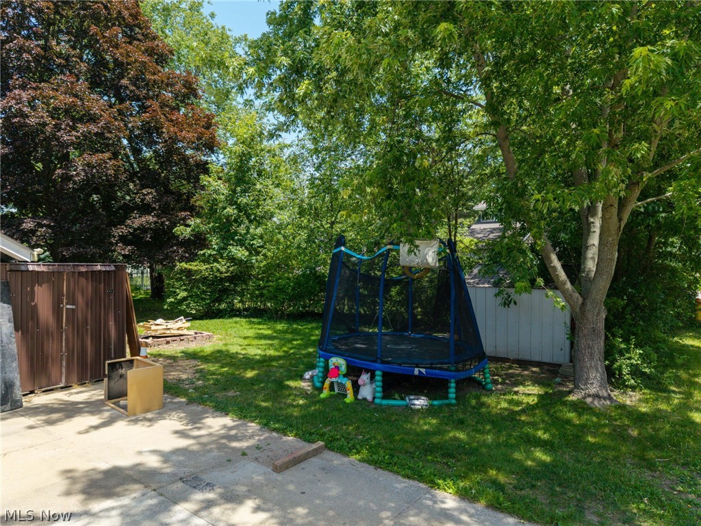 33 Pfeiffer Avenue Akron OH 44312