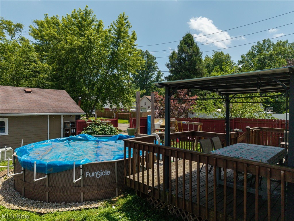 33 Pfeiffer Avenue Akron OH 44312