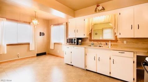 2176 10th Street SW Akron OH 44314
