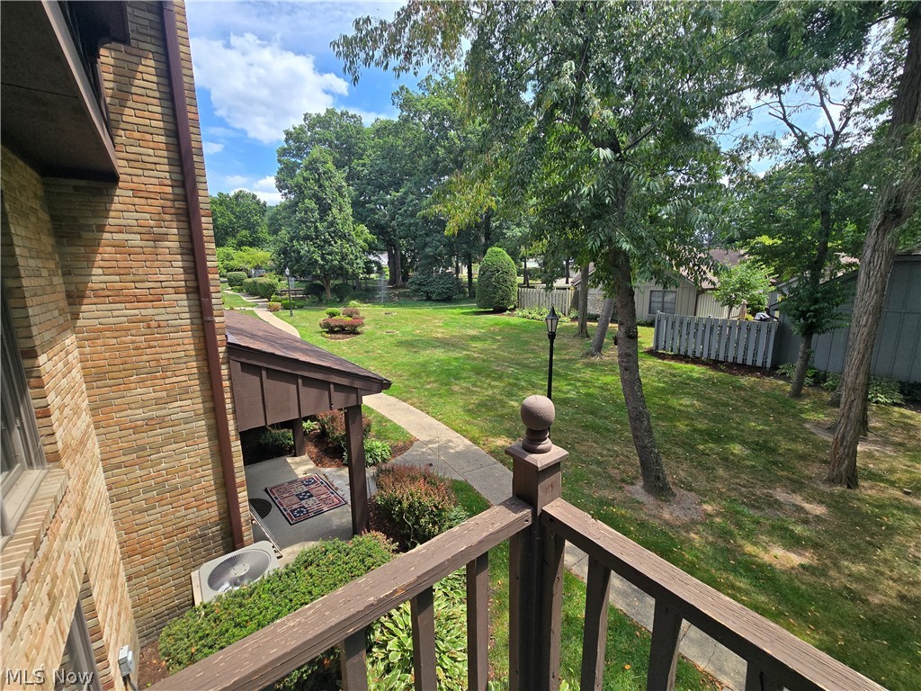 15 Acorn Lane Coshocton OH 43812