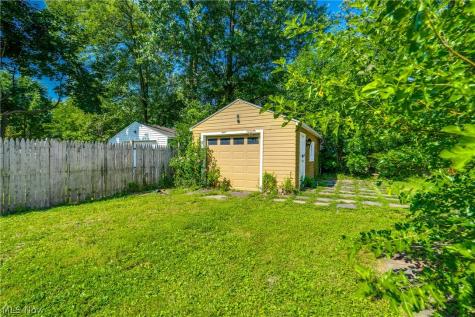 1022 Merton Avenue Akron OH 44306