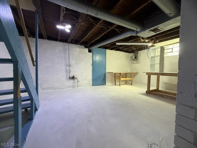 7930 3rd Street Masury OH 44438