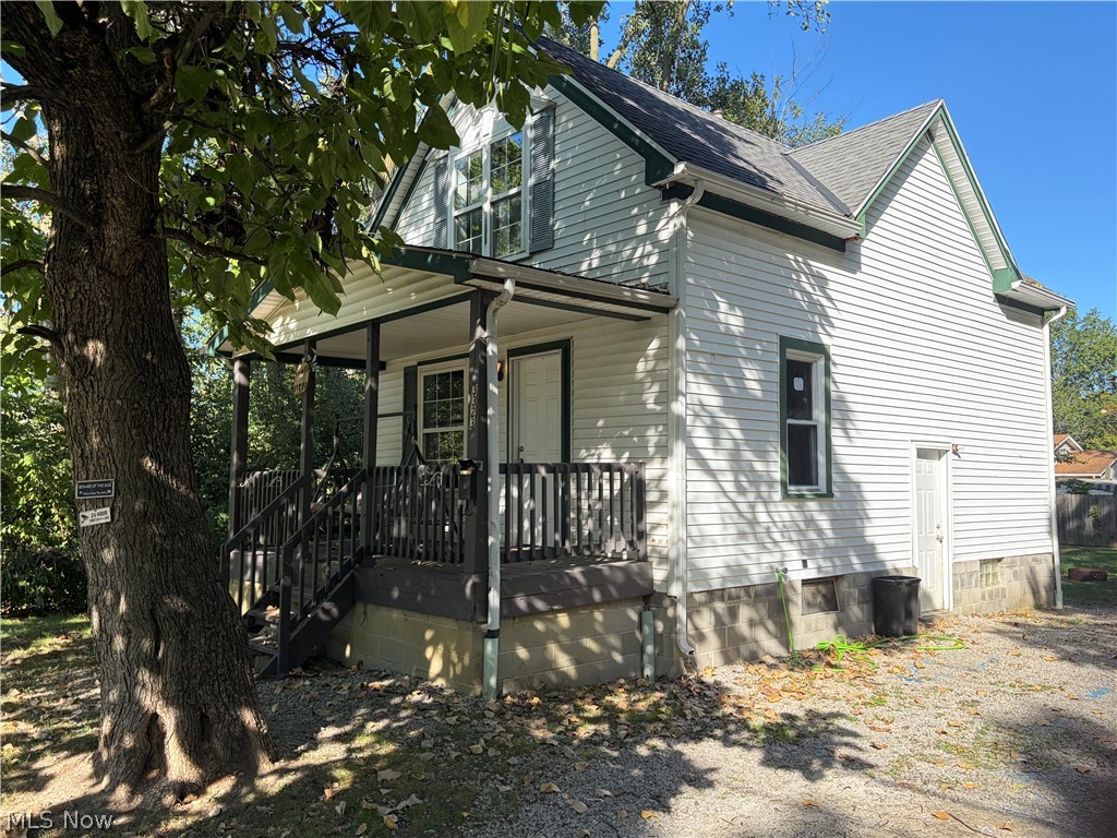 3323 Dallas Avenue Lorain OH 44055