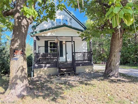 3323 Dallas Avenue Lorain OH 44055