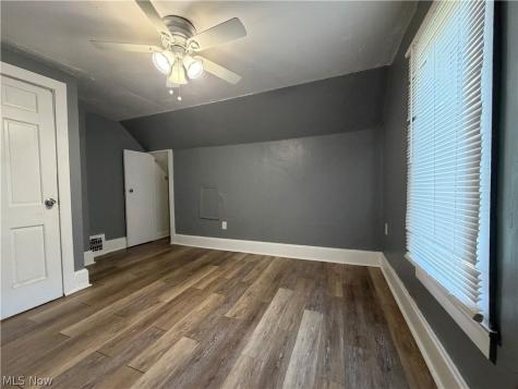 3323 Dallas Avenue Lorain OH 44055