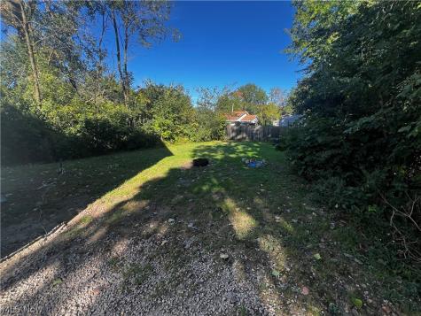 3323 Dallas Avenue Lorain OH 44055