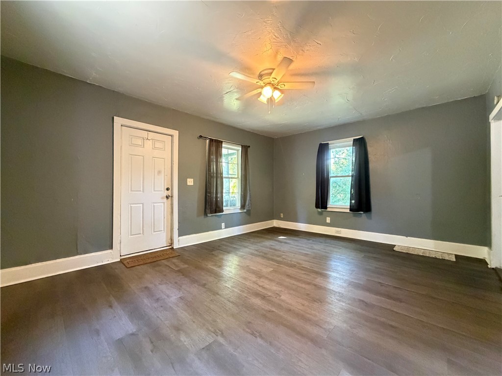 3323 Dallas Avenue Lorain OH 44055
