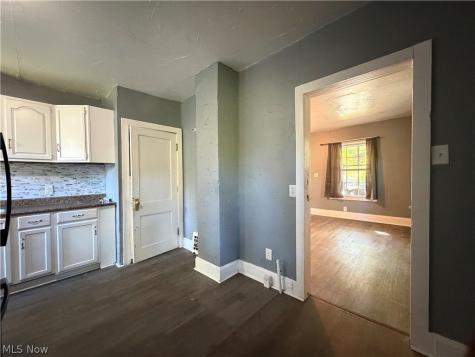 3323 Dallas Avenue Lorain OH 44055