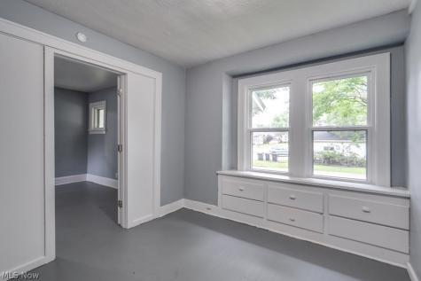 1225 Nestor Avenue Akron OH 44314