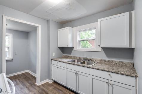 1225 Nestor Avenue Akron OH 44314