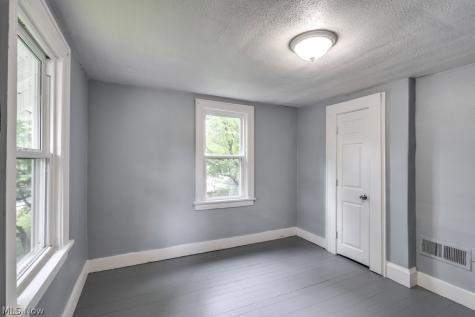 1225 Nestor Avenue Akron OH 44314