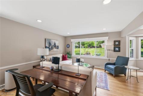 6848 Rosemont Drive Brecksville OH 44141