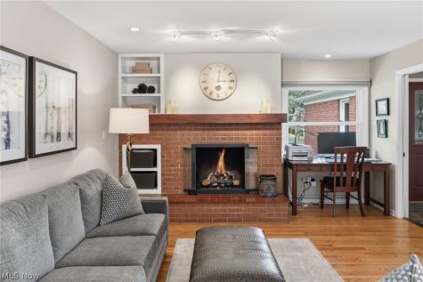 6848 Rosemont Drive Brecksville OH 44141