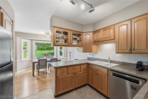 6848 Rosemont Drive Brecksville OH 44141