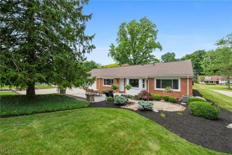 6848 Rosemont Drive Brecksville OH 44141