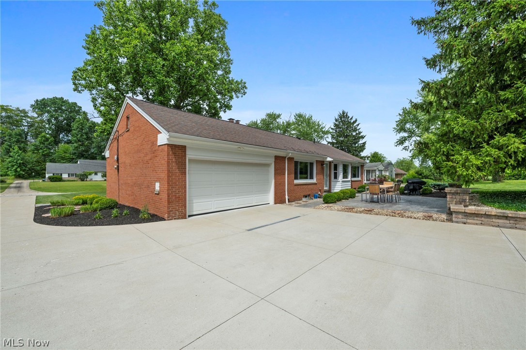 6848 Rosemont Drive Brecksville OH 44141