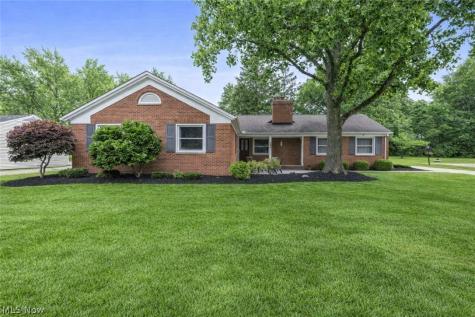 6848 Rosemont Drive Brecksville OH 44141