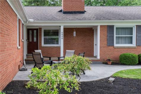 6848 Rosemont Drive Brecksville OH 44141