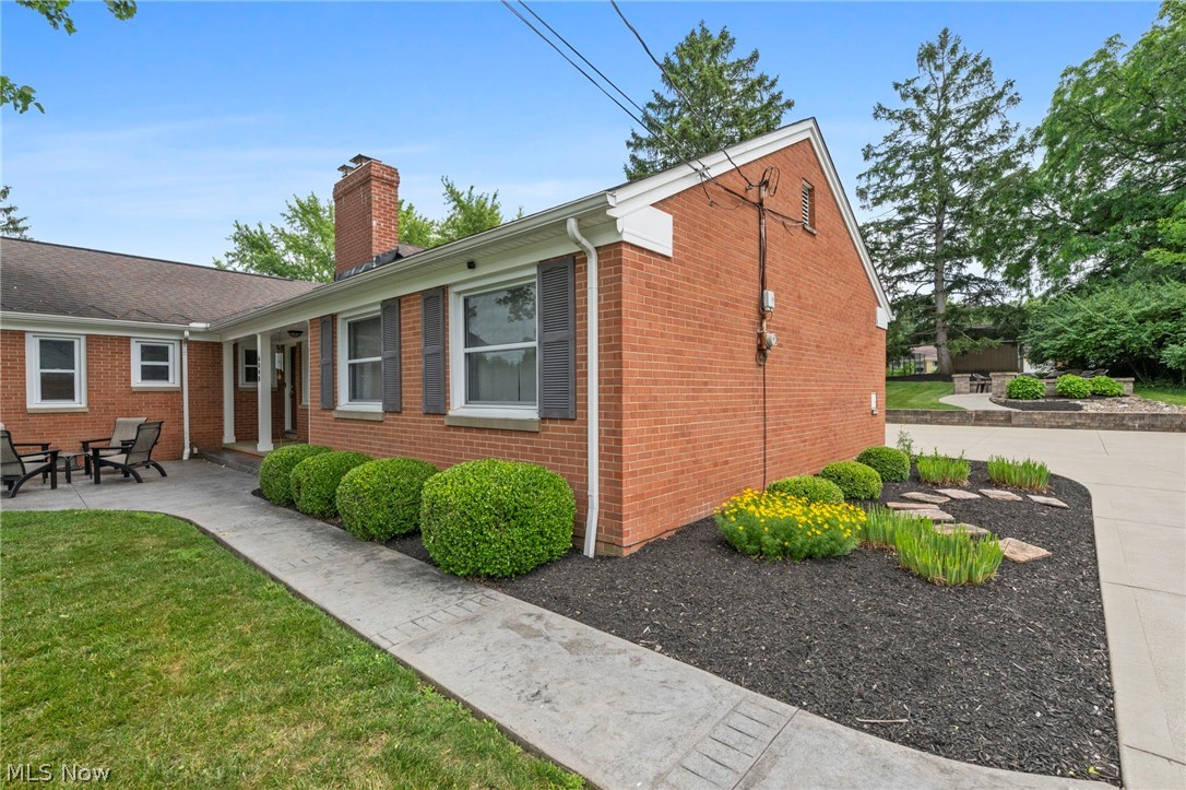 6848 Rosemont Drive Brecksville OH 44141