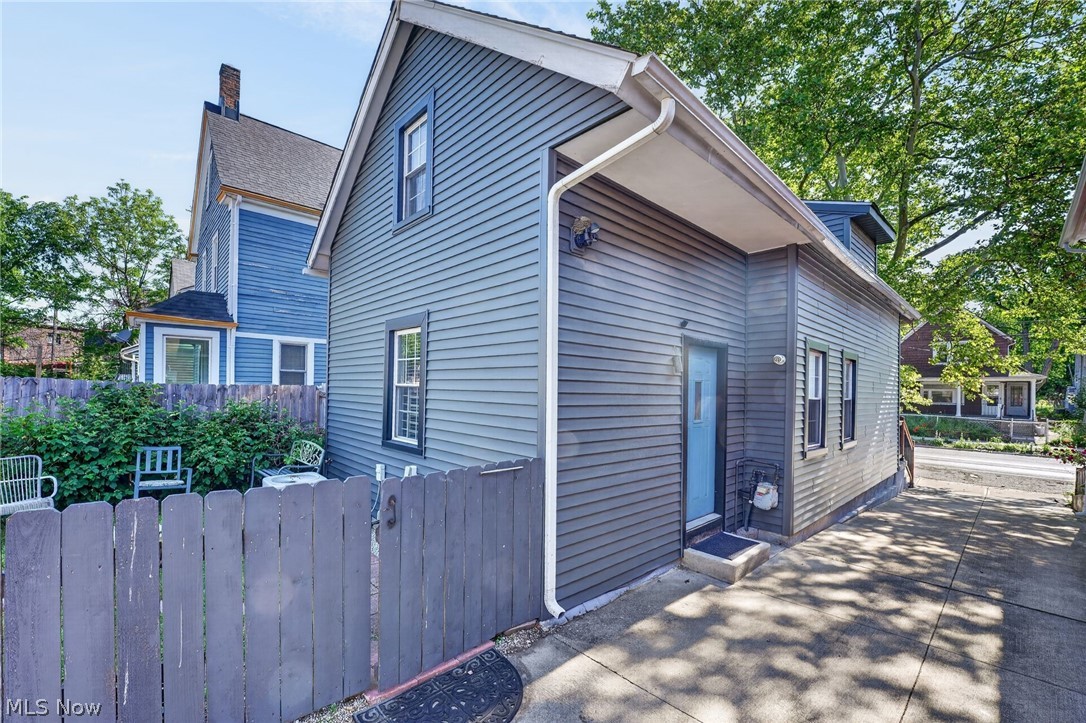 2078 W 41st Street Cleveland OH 44113