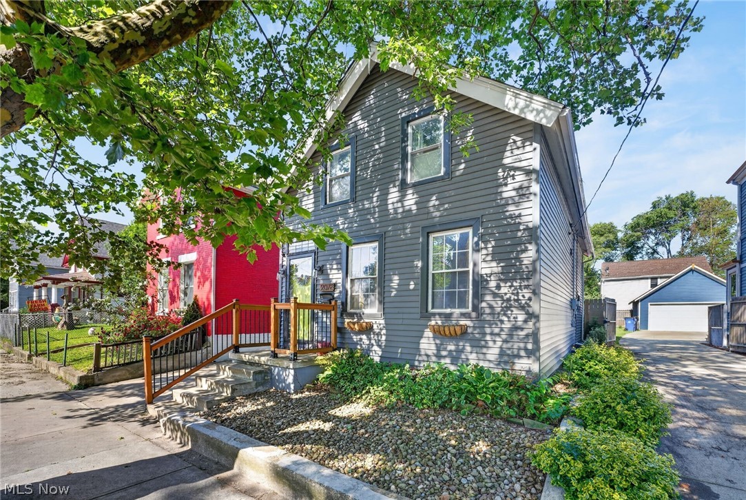 2078 W 41st Street Cleveland OH 44113