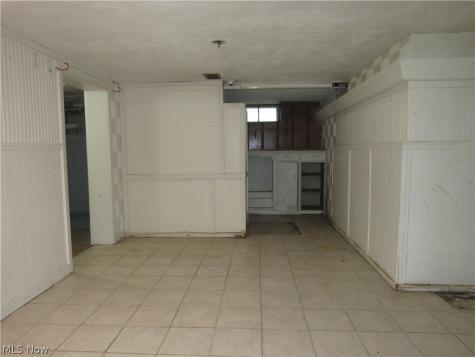 6224 Engle Road Brook Park OH 44142