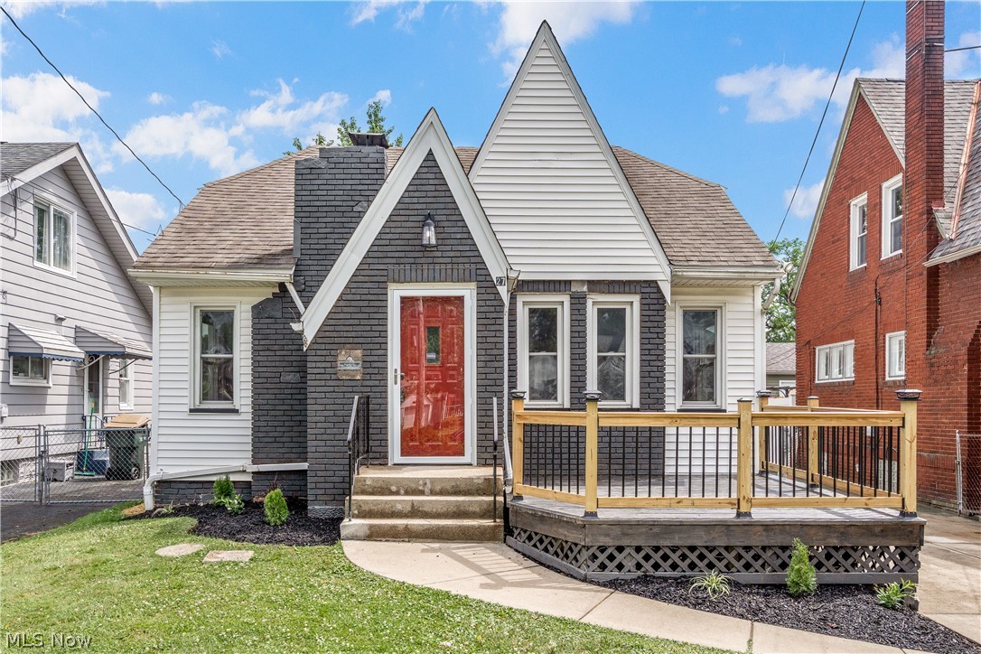 27 Erskine Avenue Youngstown OH 44512