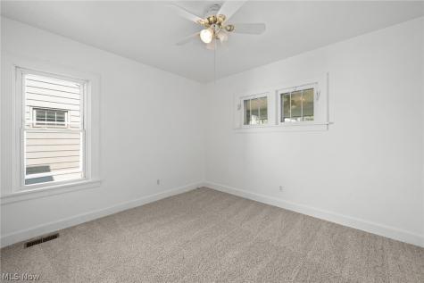 5601 Archmere Avenue Cleveland OH 44144