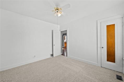 5601 Archmere Avenue Cleveland OH 44144