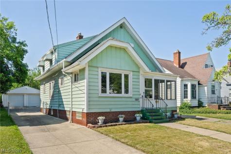 5601 Archmere Avenue Cleveland OH 44144