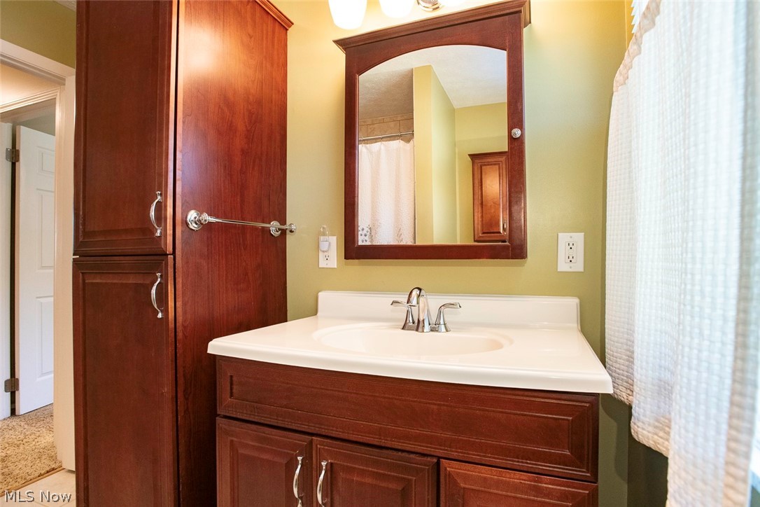 26281 Hickory Lane Olmsted Falls OH 44138