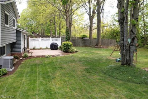 26281 Hickory Lane Olmsted Falls OH 44138