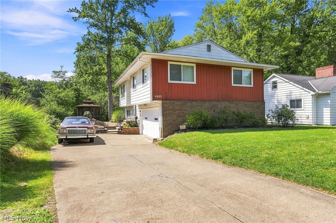 8420 Columbia Road Olmsted Falls OH 44138