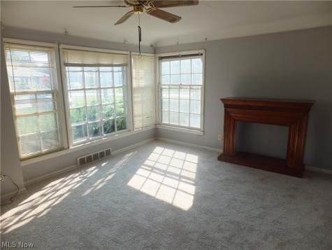 12929 W Pleasant Valley Road Parma OH 44129