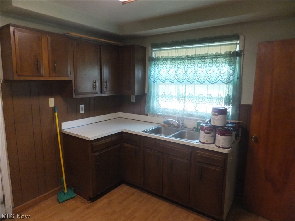 12929 W Pleasant Valley Road Parma OH 44129