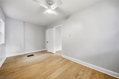 4541 Emerson Road South Euclid OH 44121
