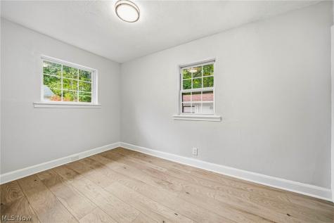4541 Emerson Road South Euclid OH 44121